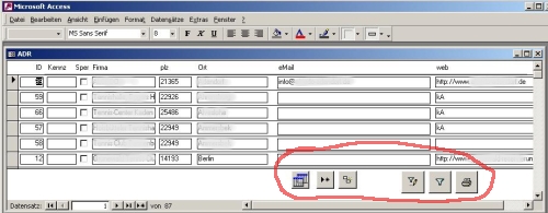 Normale Listenansicht wo per Klick auf Link oder Button die Detailseite eines Datensatzes aufgerufen wird